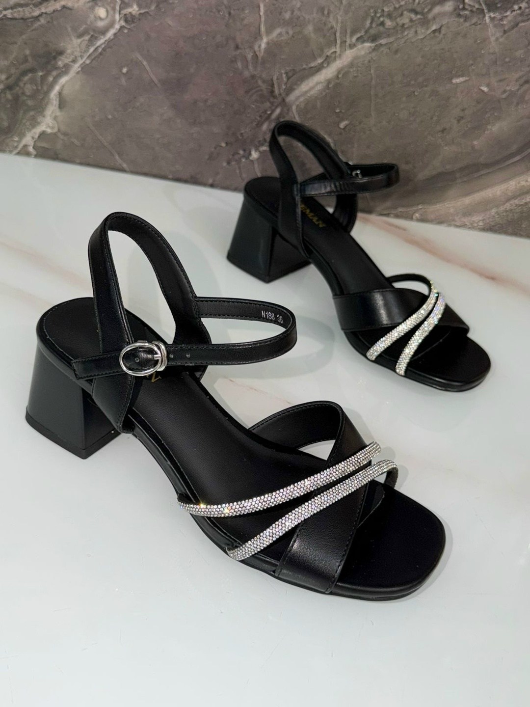 замшевые босоножки,босоножки на каблуках,красивые босоножки,женские босоножки,босоножки коричневые