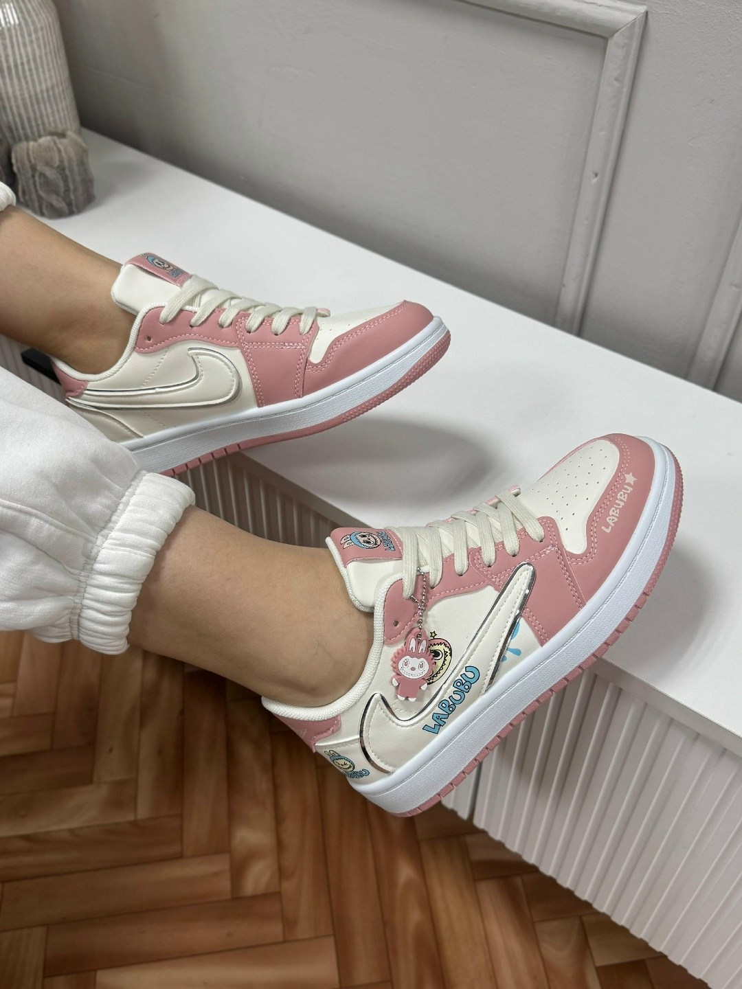 кроссовки,женские кроссовки nike,женские кроссовки,nike air jordan 1,air jordan 1 low mighty swooshers