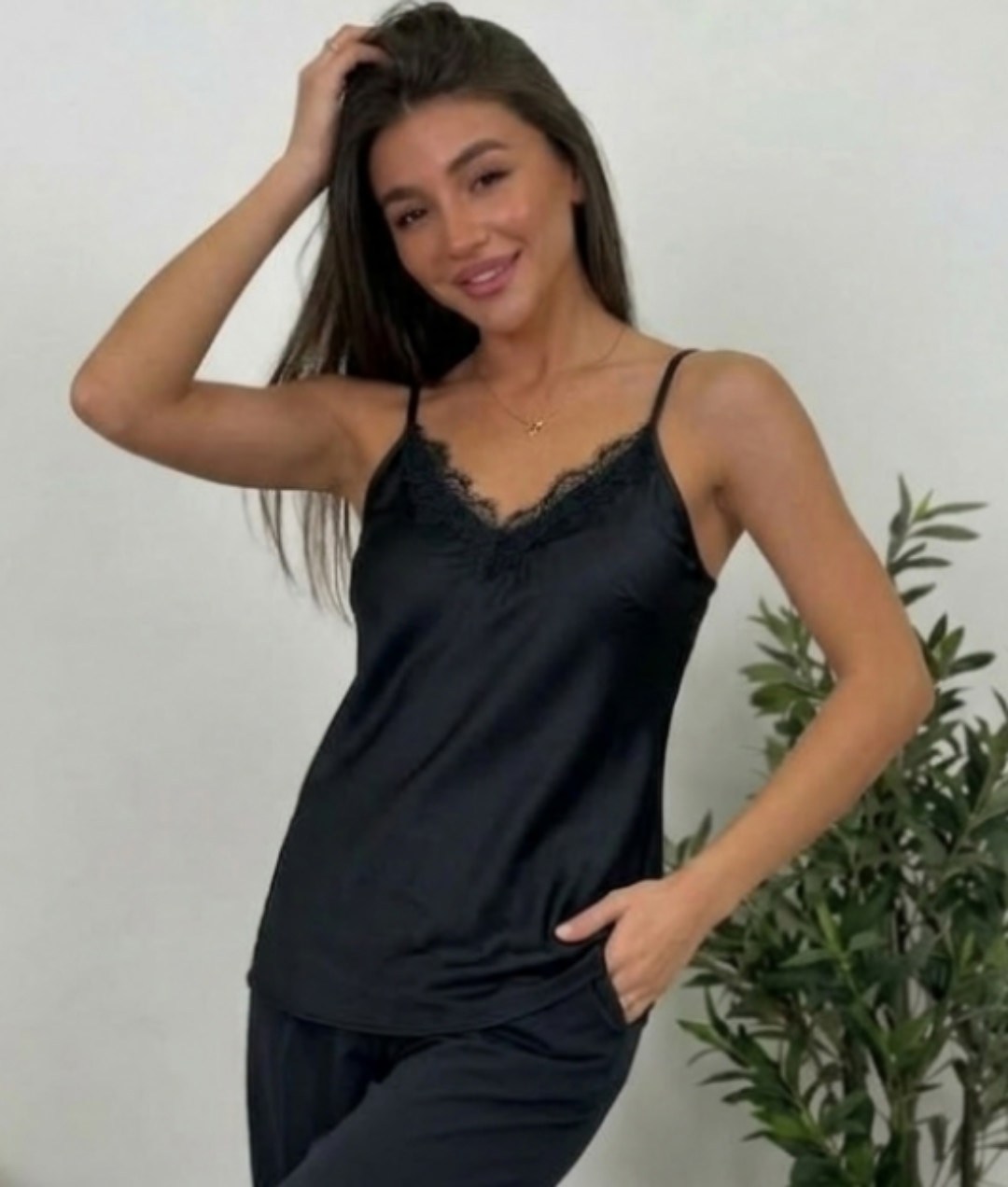 шелковый топ с кружевом,майка с кружевами,топ с кружевом,кружевная майка на бретельках,кружевная майка