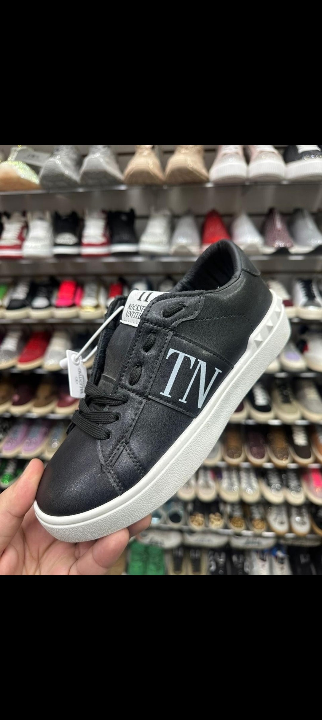 ,кроссовки valentino,valentino garavani кроссовки,valentino кеды,обуви