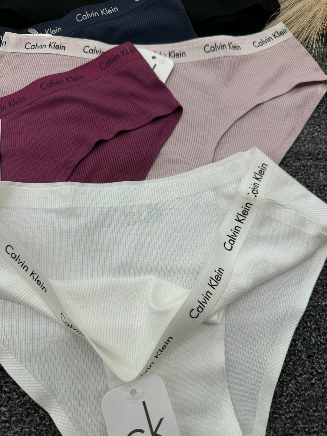 комплект трусов слипы calvin klein базовая 5 шт,комплект трусов слипы calvin klein,женские трусы calvin klein,комплект трусов слипы calvin klein underwear,комплект трусов женские