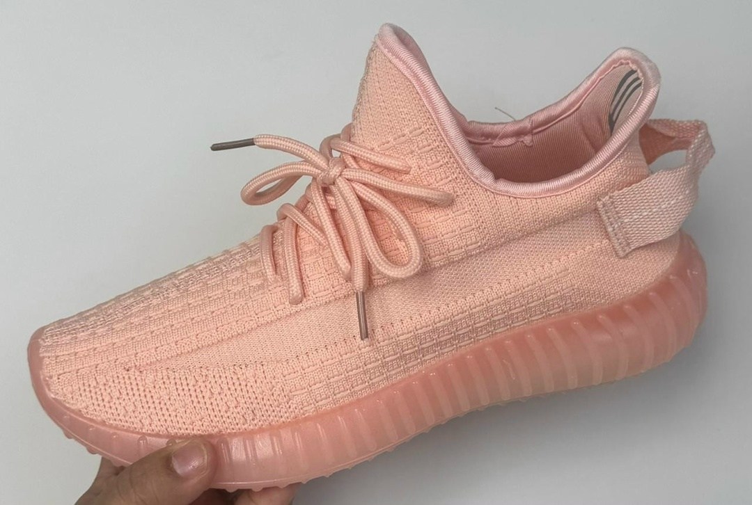 женские кроссовки,кроссовки,кроссовки модные,кроссовки изики розовые,модные кроссовки изи