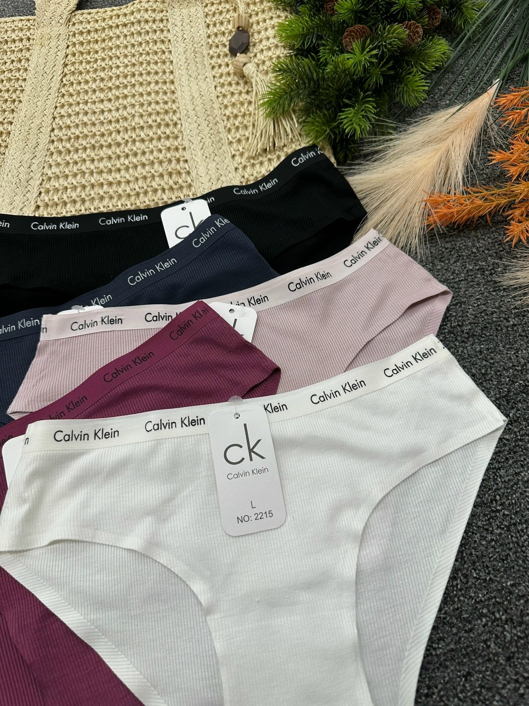 комплект трусов слипы calvin klein базовая 5 шт,комплект трусов слипы calvin klein,женские трусы calvin klein,комплект трусов слипы calvin klein underwear,комплект трусов женские