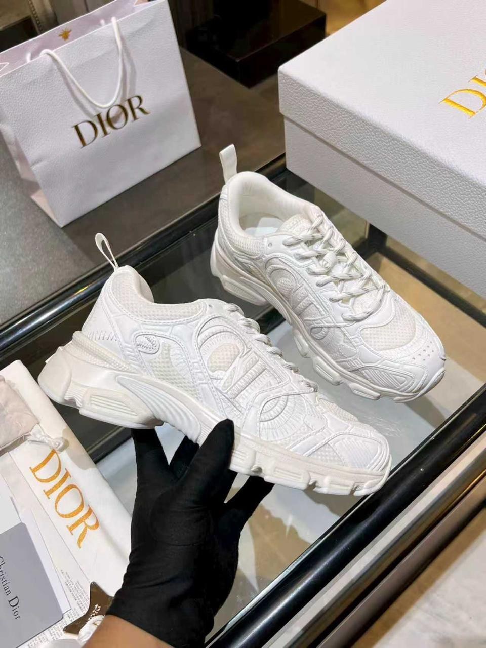 кроссовки dior,кроссовки christian dior,диор кроссовки,женские кроссовки,кроссовки dior женские