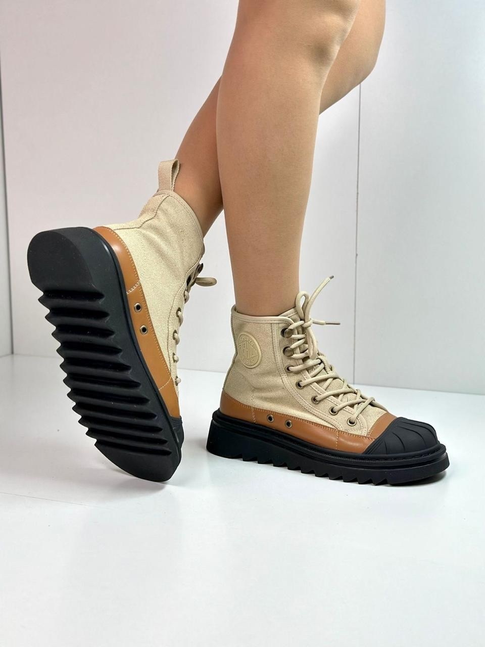 ,ботинки,ботинки женские,ботинки модные,парусиновые ботинки