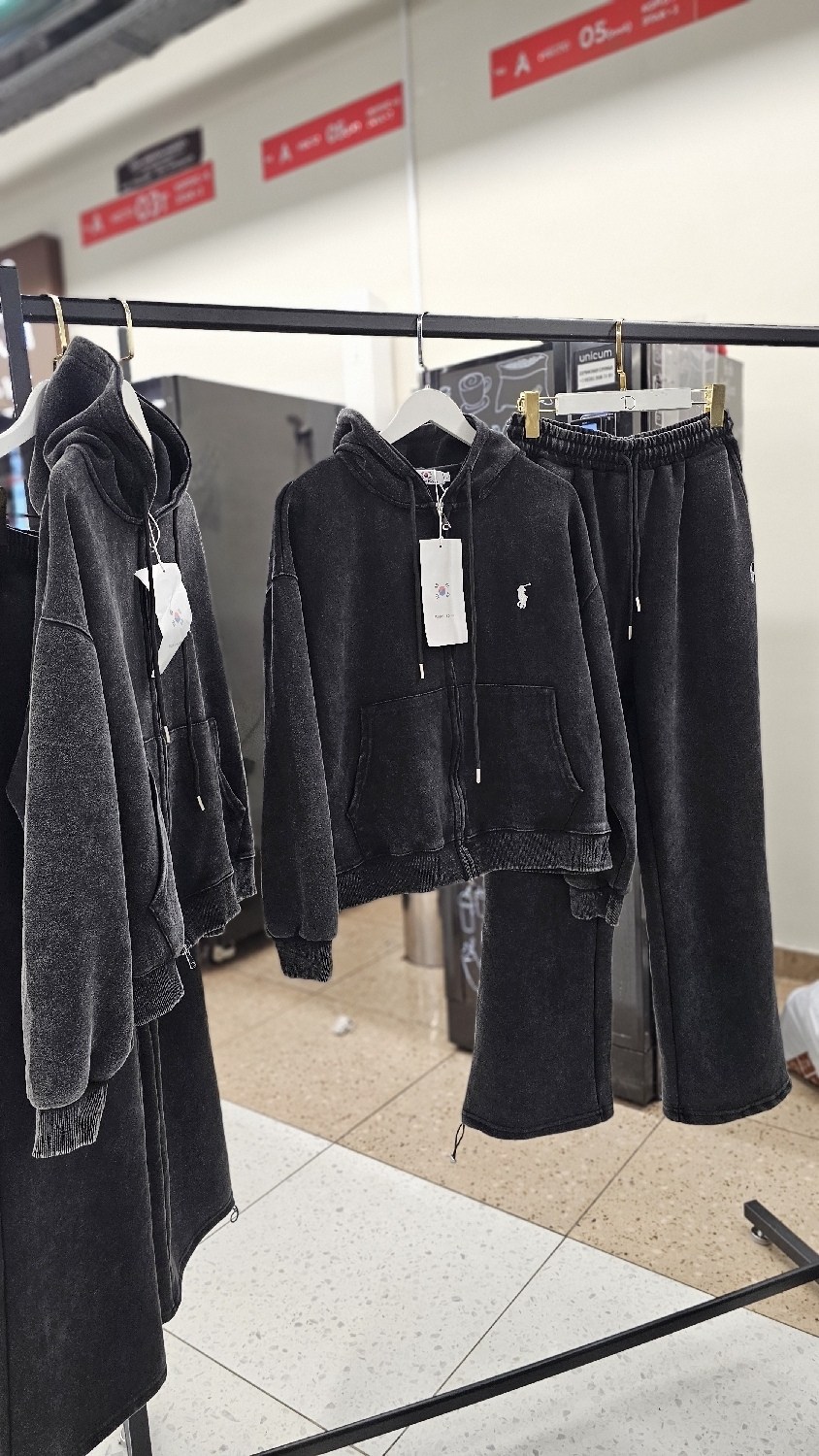 костюм спортивный,спортивные костюмы на флисе,женский спортивный костюм из премиальной варенки,спортивный костюм велюровый,спортивный костюм теплый женский