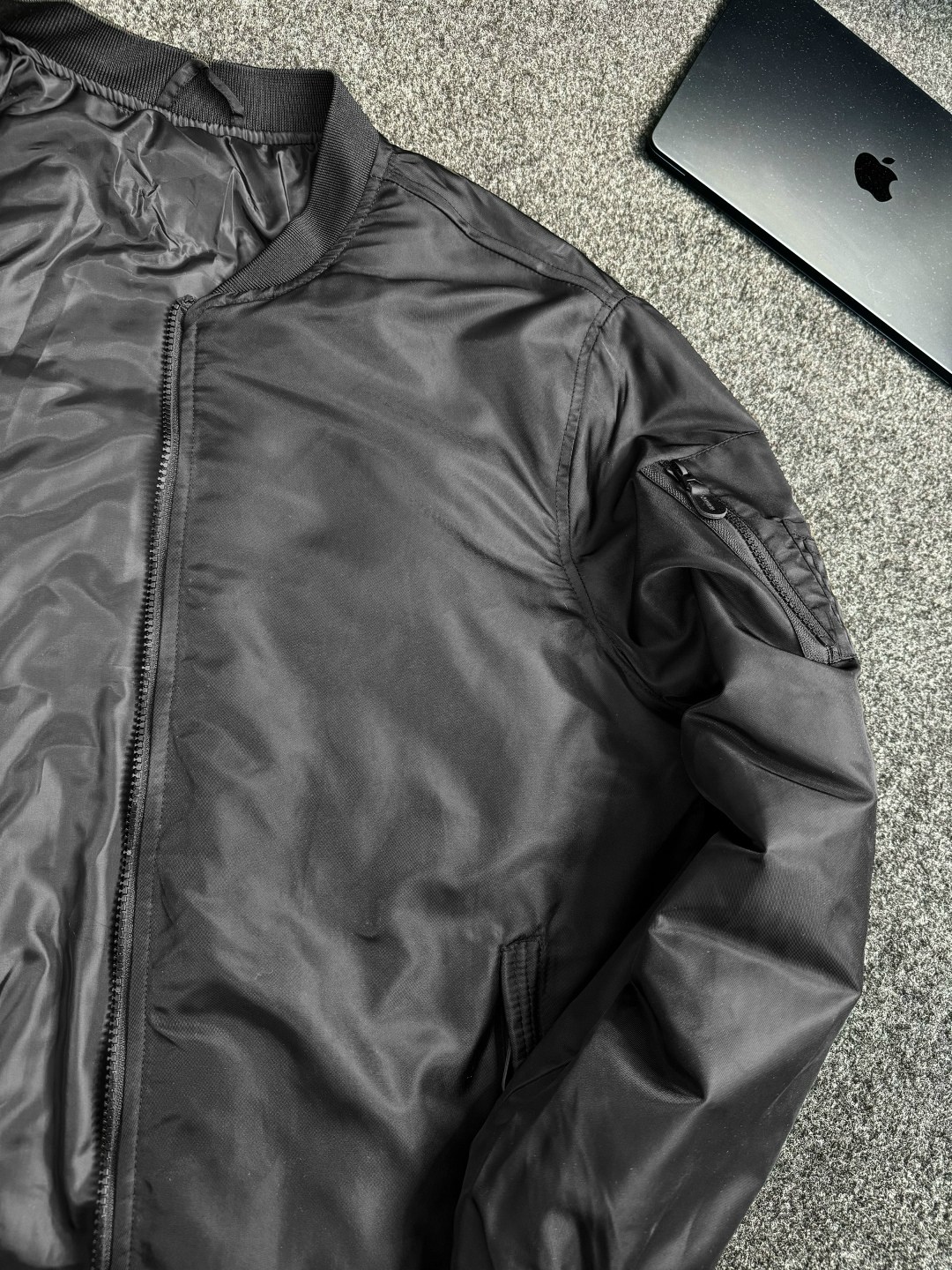 куртка мужская бомбер,куртка бомбер,мужская куртк,мужская куртка-бомбер в стиле милитари,куртка кархарт бомбер