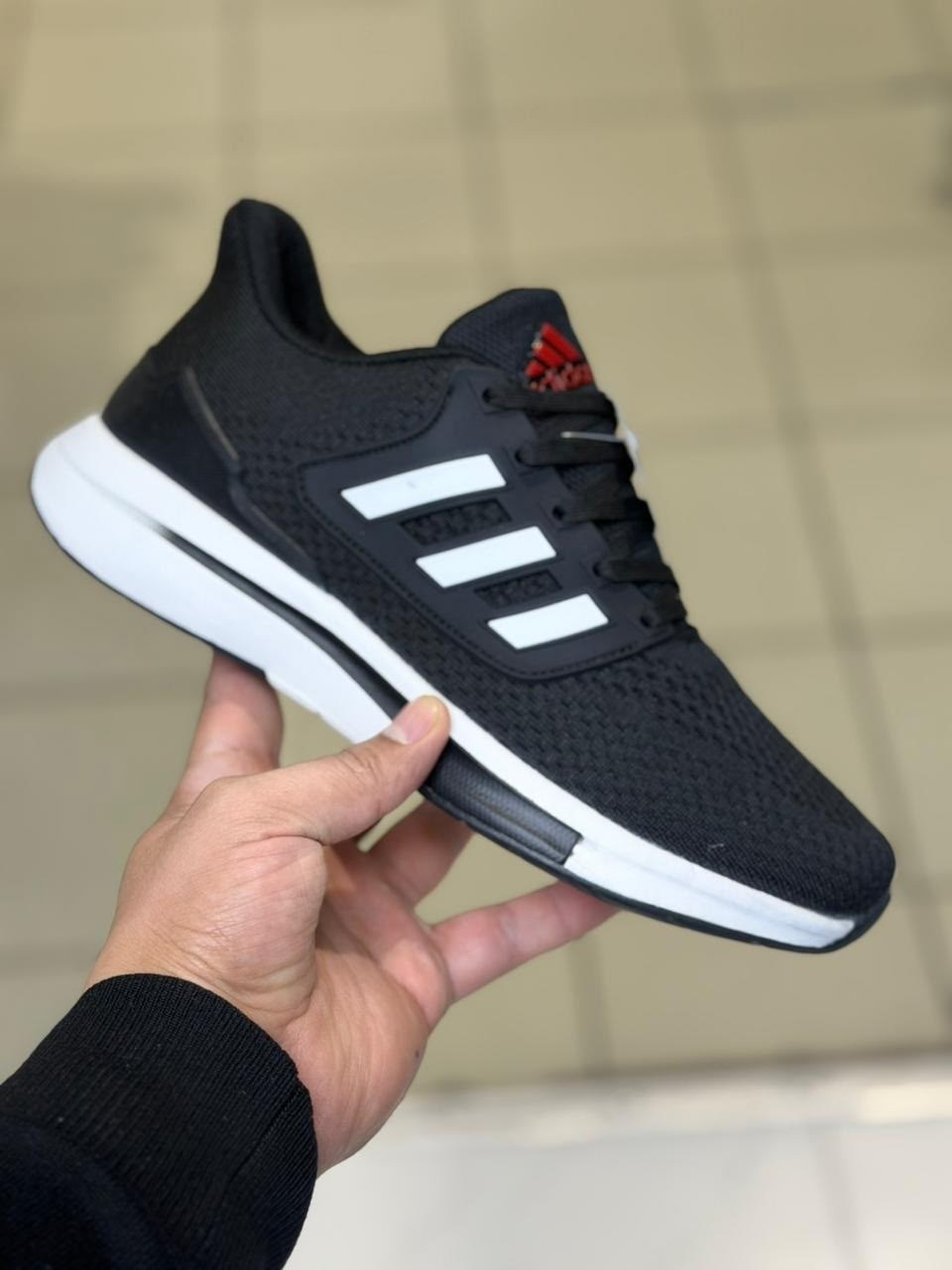 кроссовки adidas,кроссовки мужские adidas,кроссовки adidas galaxy 4,дышащие кроссовки адидас,кроссовки адидас