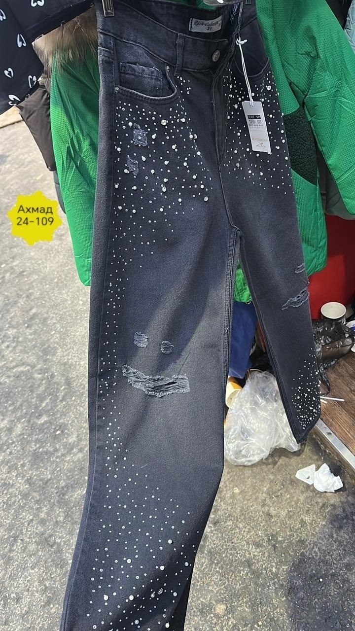 джинсы со стразами,женские джинсы со стразами,джинсы со стразами широкие,джинсы женские со стразами рваные,модные джинсы
