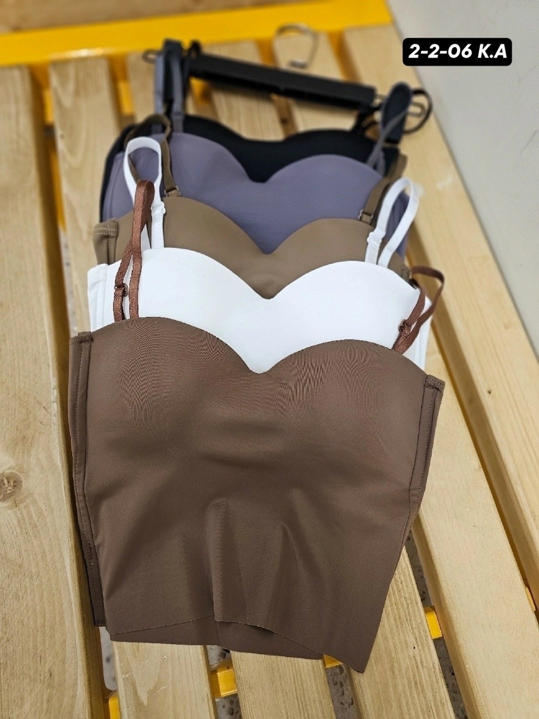 топ бежевый,бесшовные топы,женские топы,майка топ,майка женская