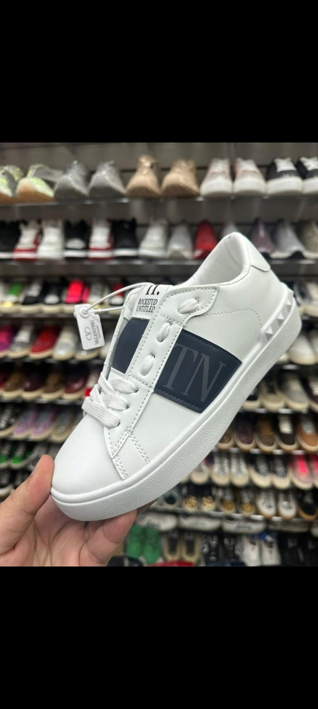 ,кроссовки valentino,valentino garavani кроссовки,valentino кеды,обуви