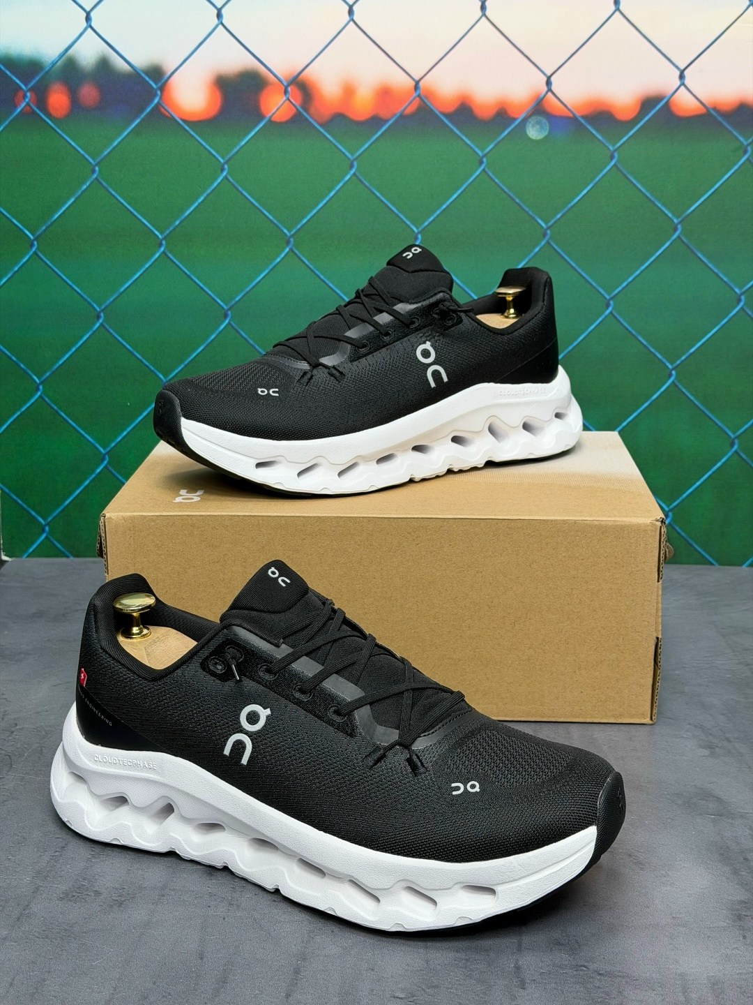 кроссовки on cloudflow,кроссовки,кроссовки on cloudrunner 2 цвет eclipse black,кроссовки женскиe,мужские кроссовки