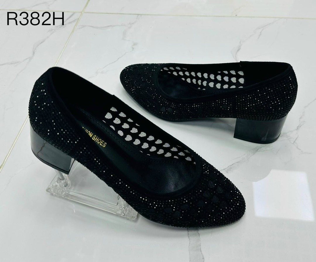 ,женские туфли,модная женская ,туфли классические,туфли на каблуке со стразами вечерние louise omarova