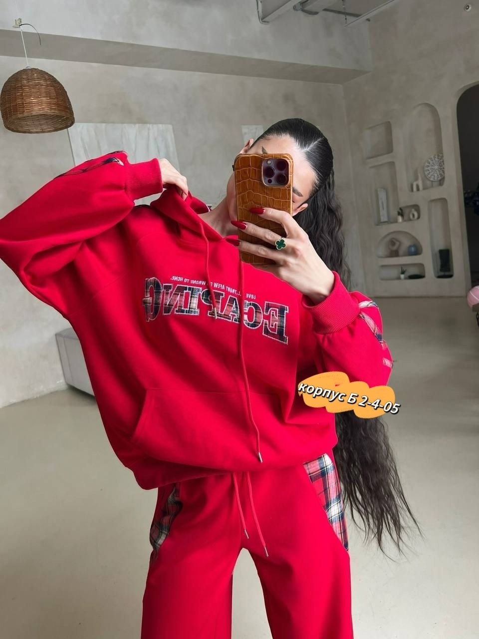 женский красный костюм miu miu,cпортивный костюм женский на флисе,женский костюм,красный женский костюм,женский костюм на флисе