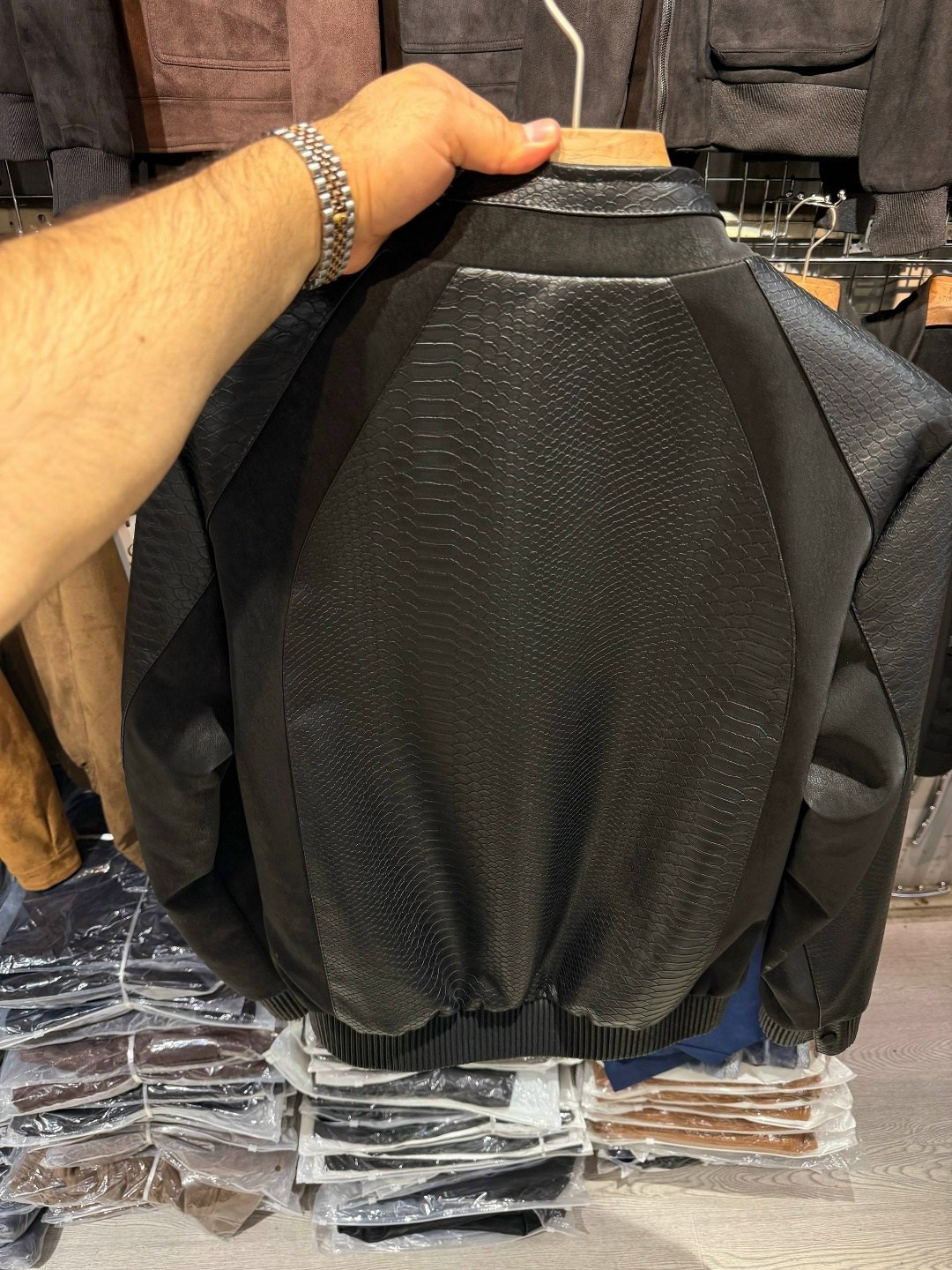 куртка кожаная louis vuitton,брендовая мужская кожаная куртка,замшевая куртка стефано ричи,кожаная куртка,куртка мужская кожаная