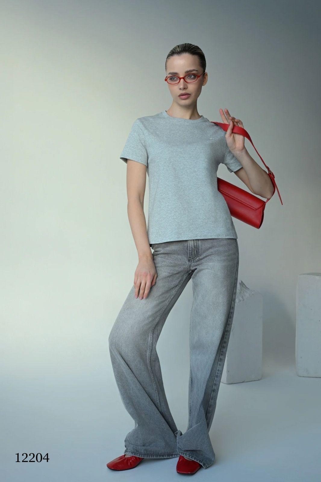 футболки женская,футболка женская белая базовая,белая женская футболка,белая базовая футболка,белая футболка