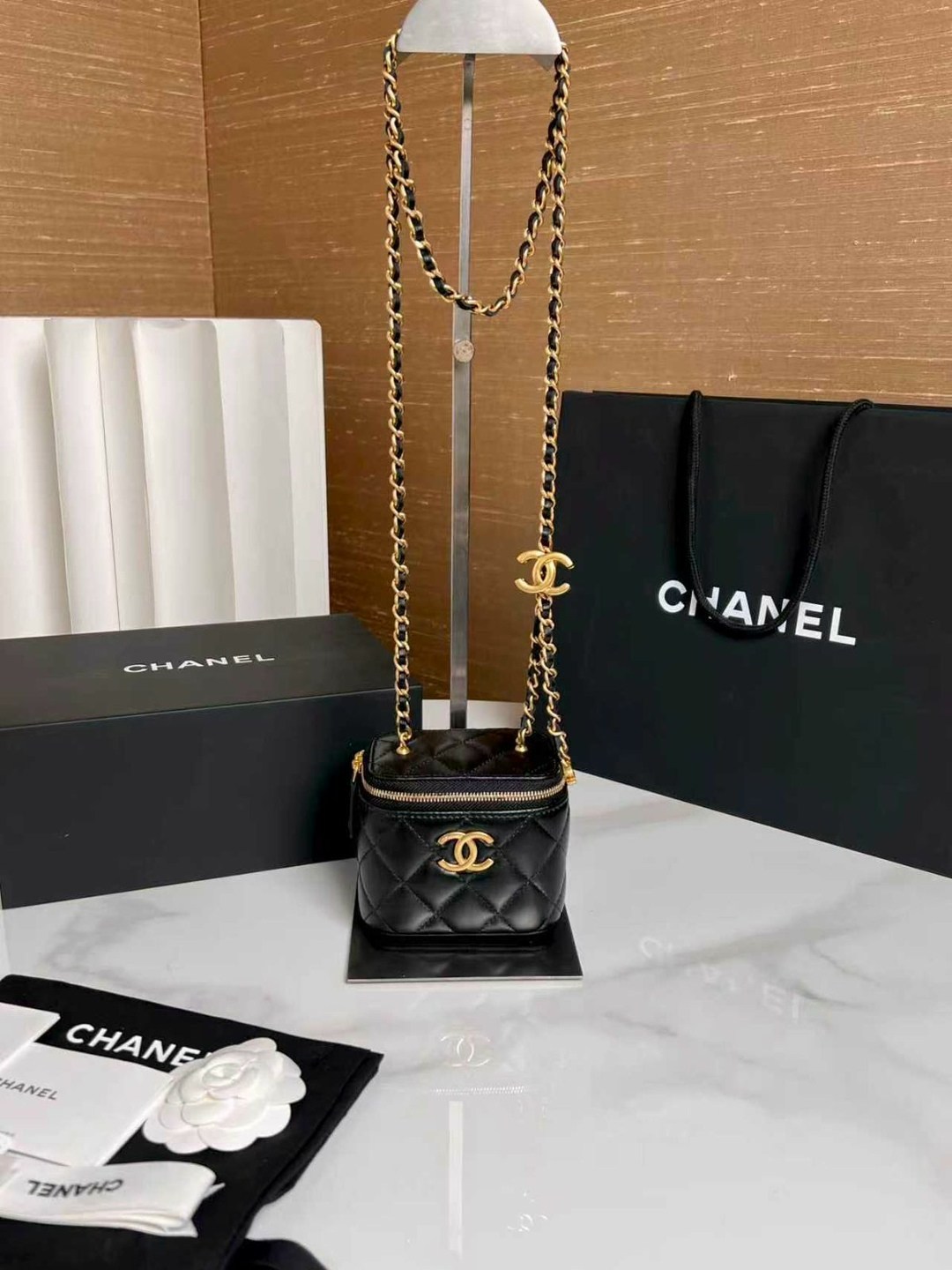 сумка chanel,кожаная сумка в стиле шанель,косметичка chanel,chanel косметичка через плечо,сумка шанель