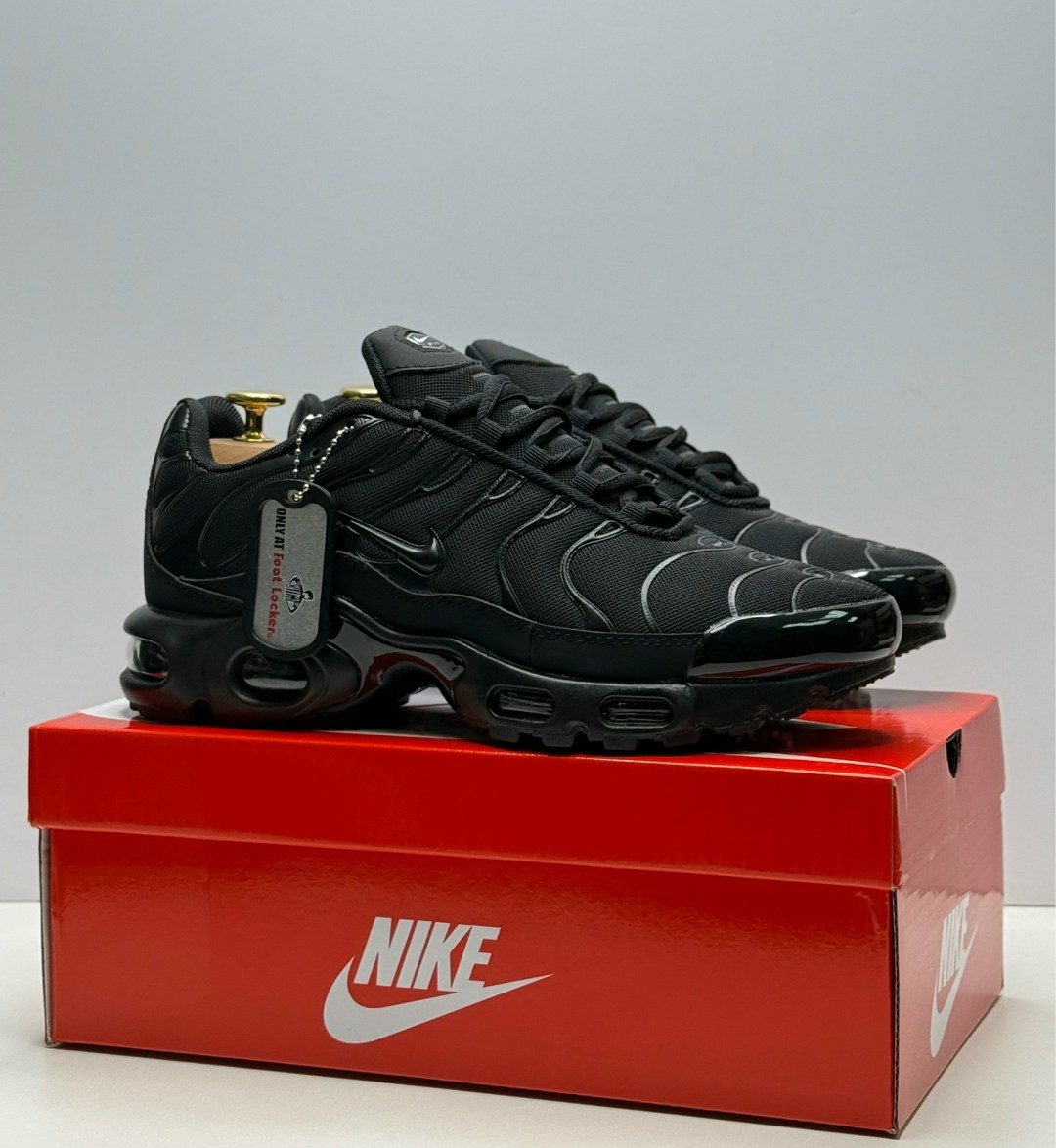 кроссовки nike air max tn plus,nike tn air max plus black,кроссовки,мужские кроссовки nike air max tn plus,кроссовки nike air max plus