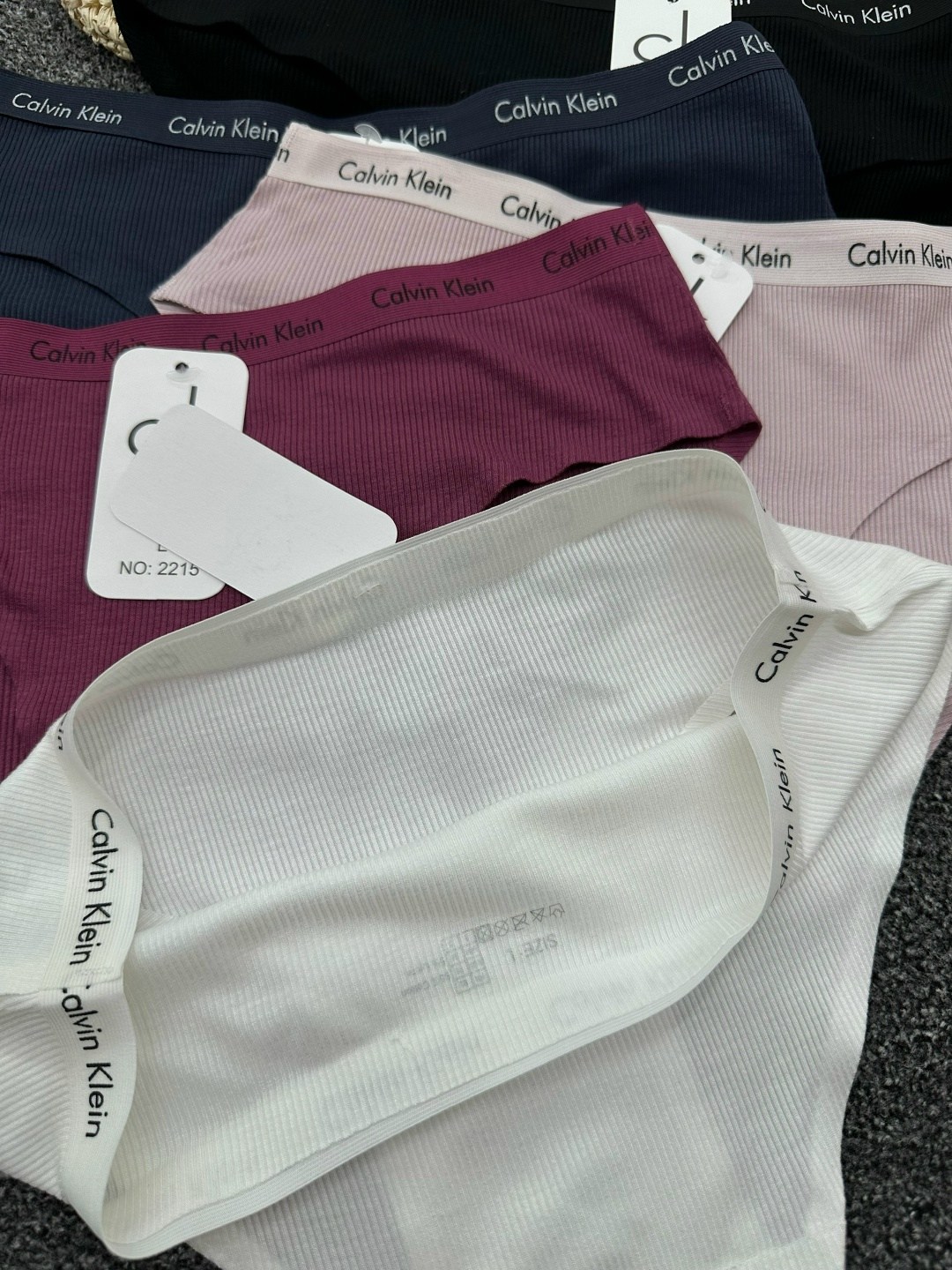 комплект трусов слипы calvin klein базовая 5 шт,комплект трусов слипы calvin klein,женские трусы calvin klein,комплект трусов слипы calvin klein underwear,комплект трусов женские