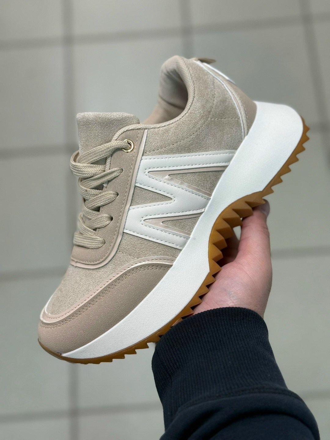 ,кроссовки женские,повседневные кроссовки,кроссовки коричневые,модные кроссовки