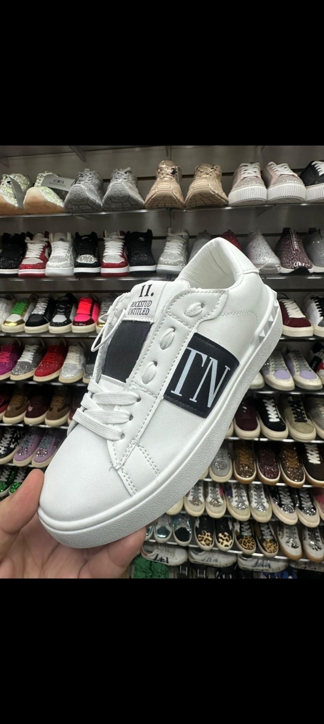 ,кроссовки valentino,valentino garavani кроссовки,valentino кеды,обуви