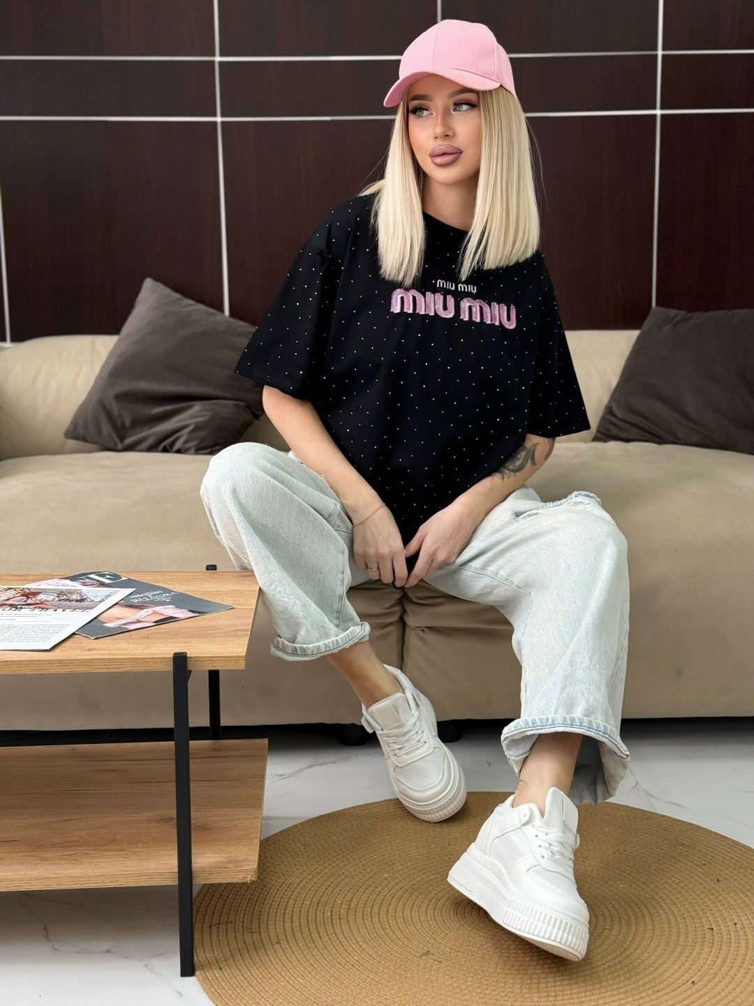 футболки женская оверсайз,оверсайз футболка с принтами,футболка оверсайз с,футболка оверсайз со стразам,футболка женская