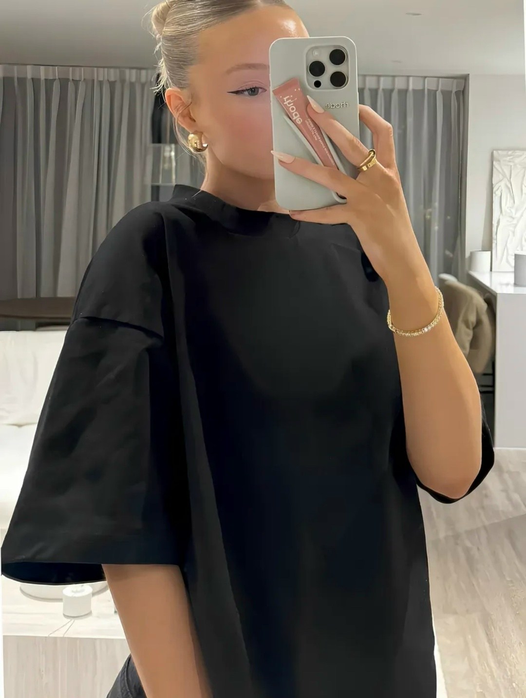 белая футболка оверсайз,футболка оверсайз женская,футболка оверсайз,женская футболка,белая футболка женская оверсайз