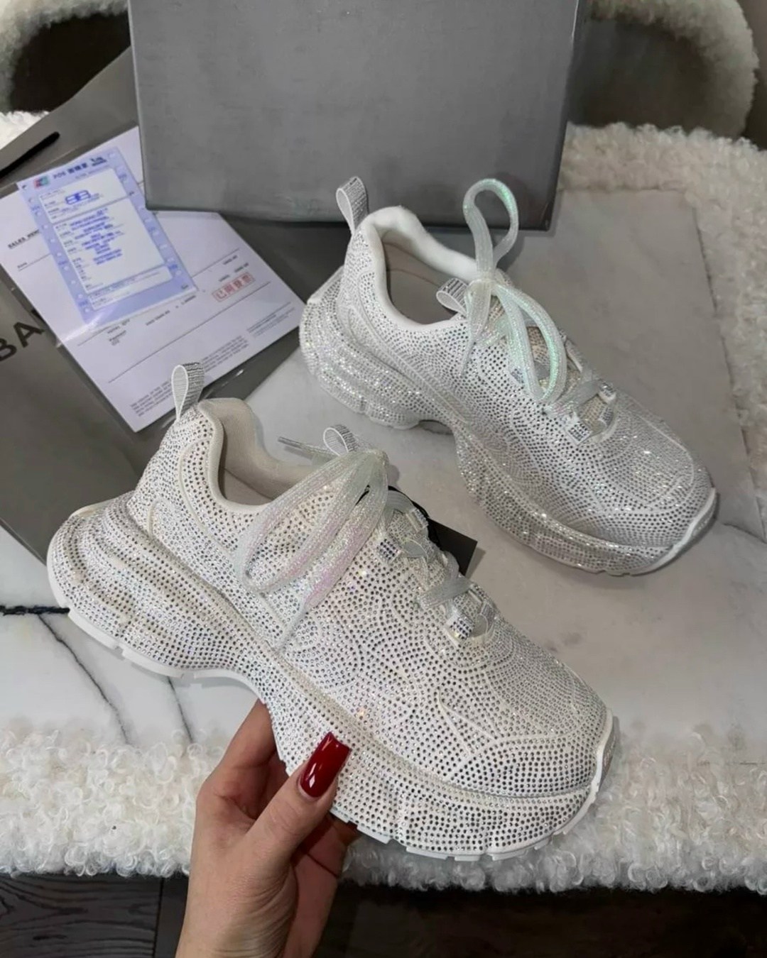 кроссовки в стразах,кроссовки в стразах цвет белый,кроссовки реплика премиум качества balenciaga,женские кроссовки,кроссовки баленсиага