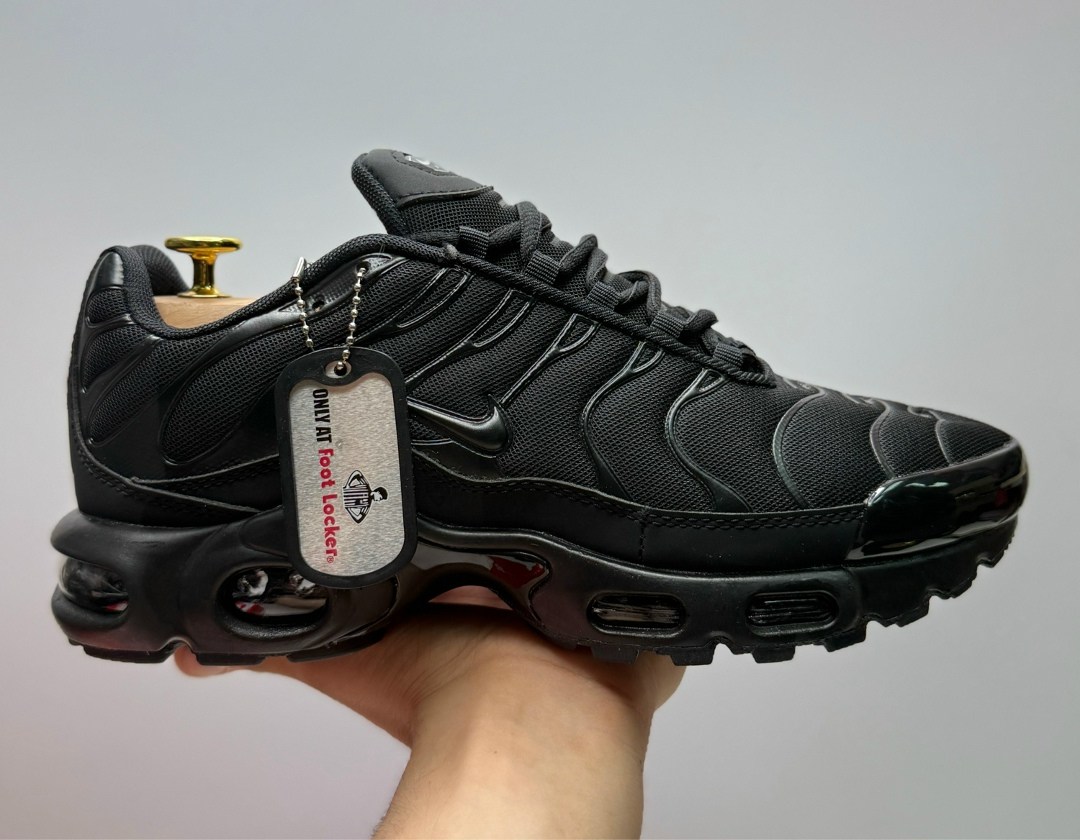 кроссовки nike air max tn plus,nike tn air max plus black,кроссовки,мужские кроссовки nike air max tn plus,кроссовки nike air max plus
