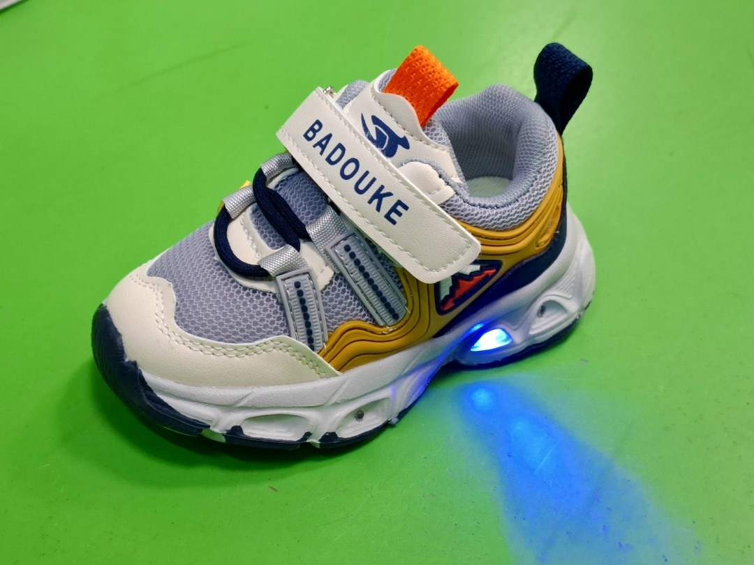 детские кроссовки,кроссовки, детская,кроссовки мальчику,детские кроссовки микаса