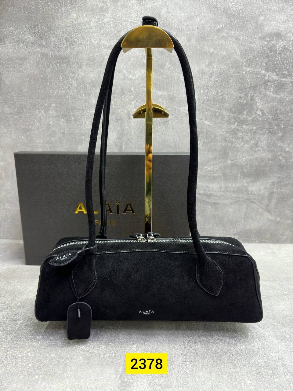 замшевая сумка,сумка женская замшевая черная,сумка the row margaux натуральная замша,замшевая сумка женская,сумка