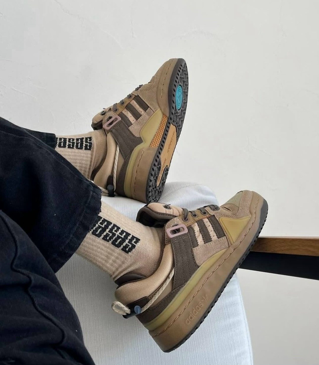 кроссовки adidas,кроссовки bad bunny x adidas forum buckle low,кроссовки адидас forum low bad bunny,кроссовки adidas bad bunny,кроссовки адидас