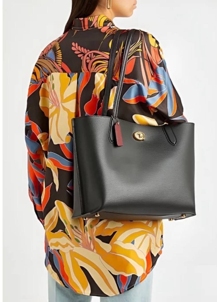 сумка тоут coach,coach объемная сумка-тоут черный,сумка тоут женская coach willow tote black,сумка женская coach,сумка тоут средняя