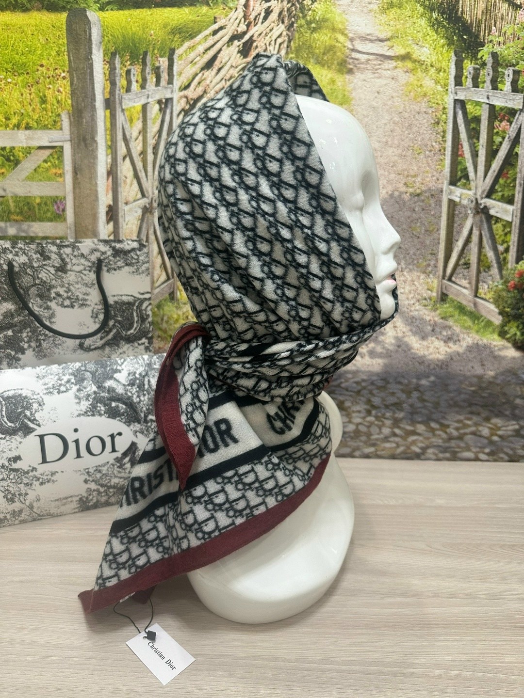 платок dior,платки диор,платок кристиан диор шелковый,платок dior из шелка,женские платки