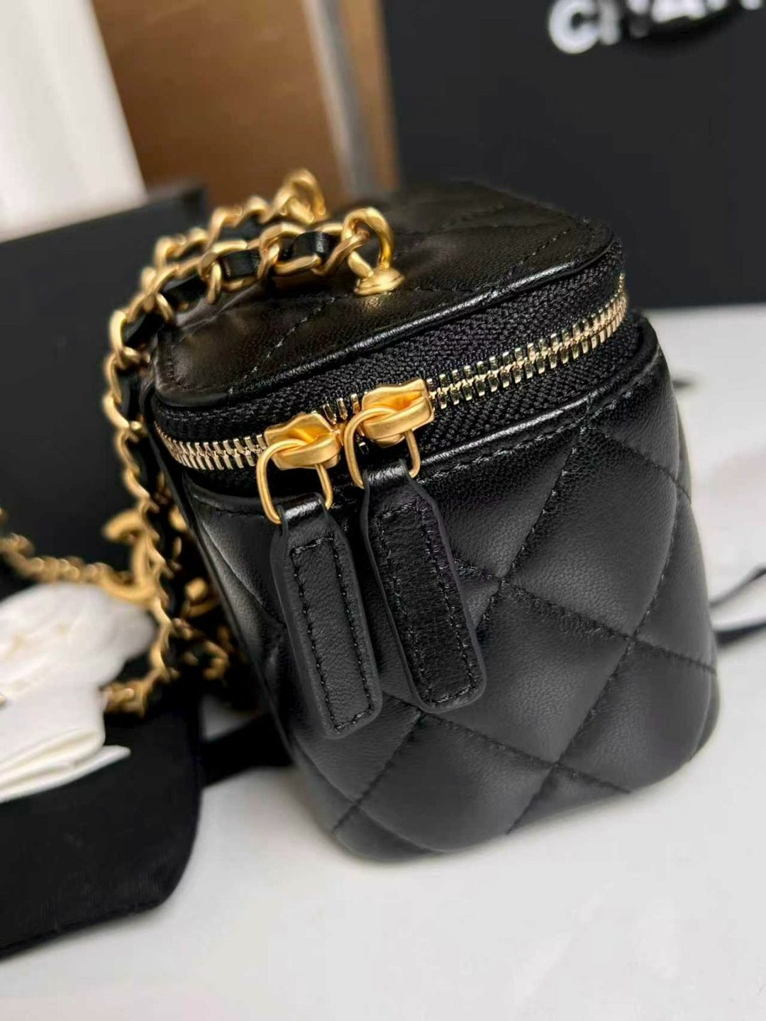 сумка chanel,кожаная сумка в стиле шанель,косметичка chanel,chanel косметичка через плечо,сумка шанель