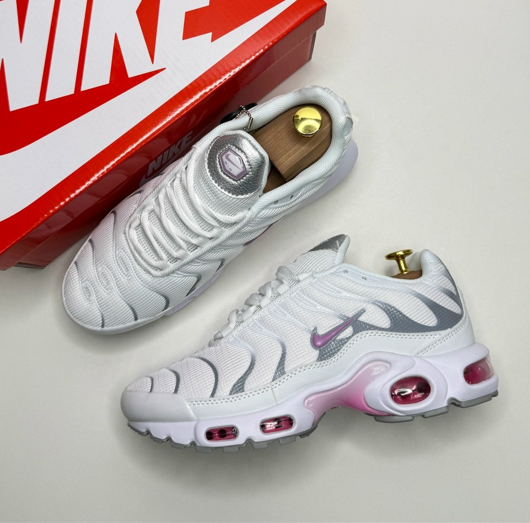 кроссовки nike air max tn plus,кроссовки женские nike air max tn plus,nike air max tn plus,женские кроссовки,кроссовки nike air max plus