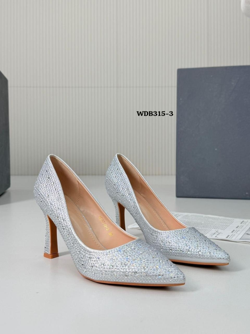 туфли женские лодочки на шпильке vezzaro 43100962,туфли женские лодочки на шпильке vezzaro цвет черный,туфли на каблуке со стразами вечерние louise omarova,туфли женские,туфли лодочки женские