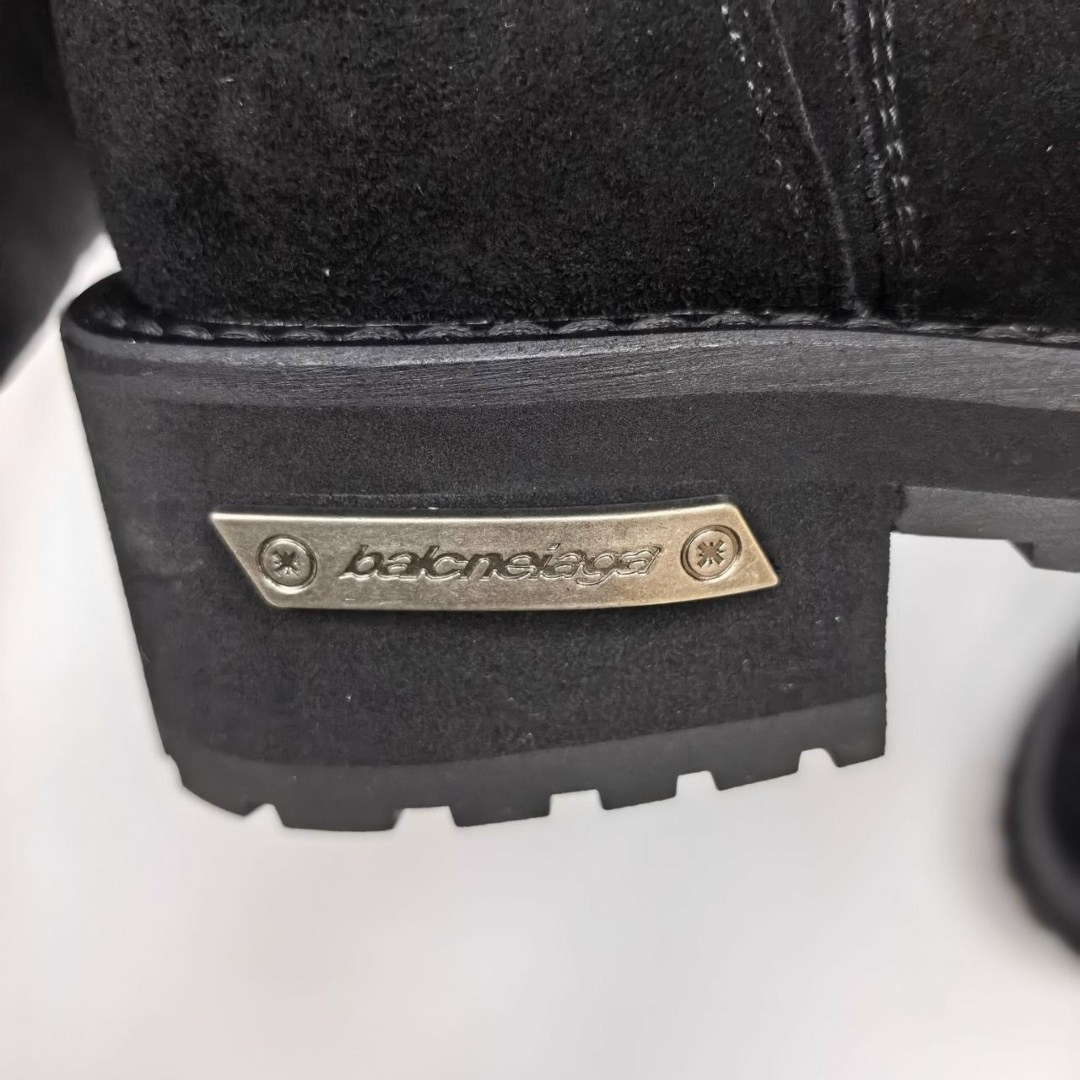 ботинки balenciaga,ботинки баленсиага,большие ботинки баленсиага,balenciaga женские кожаные ботинки чёрного цвета,balenciaga женские кожаные ботинки balenciaga чёрного цвета