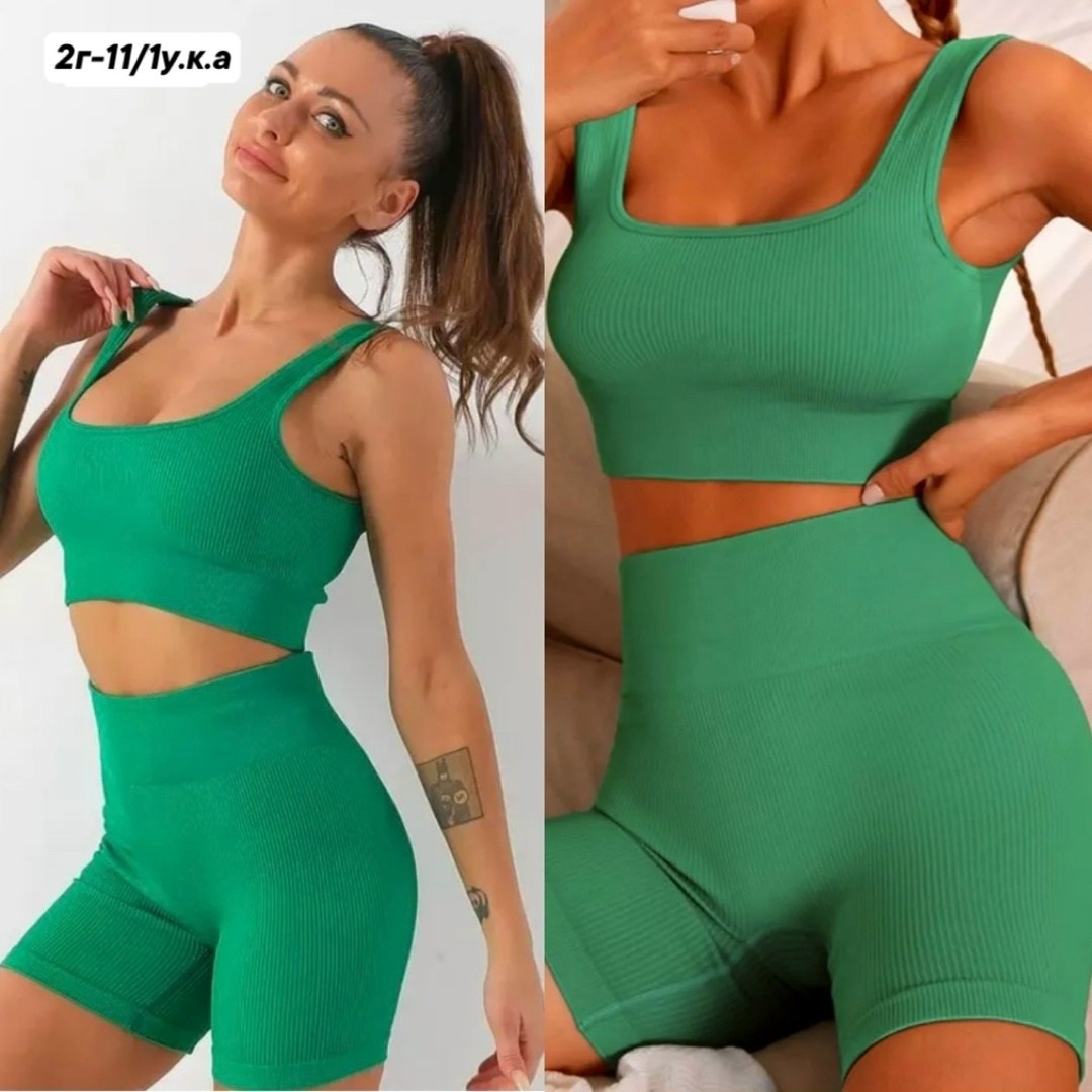 cпортивный костюм для фитнеса,костюм для спорта,спортивные костюм,костюм для фитнеса,спортивный комплект топ и велосипедки