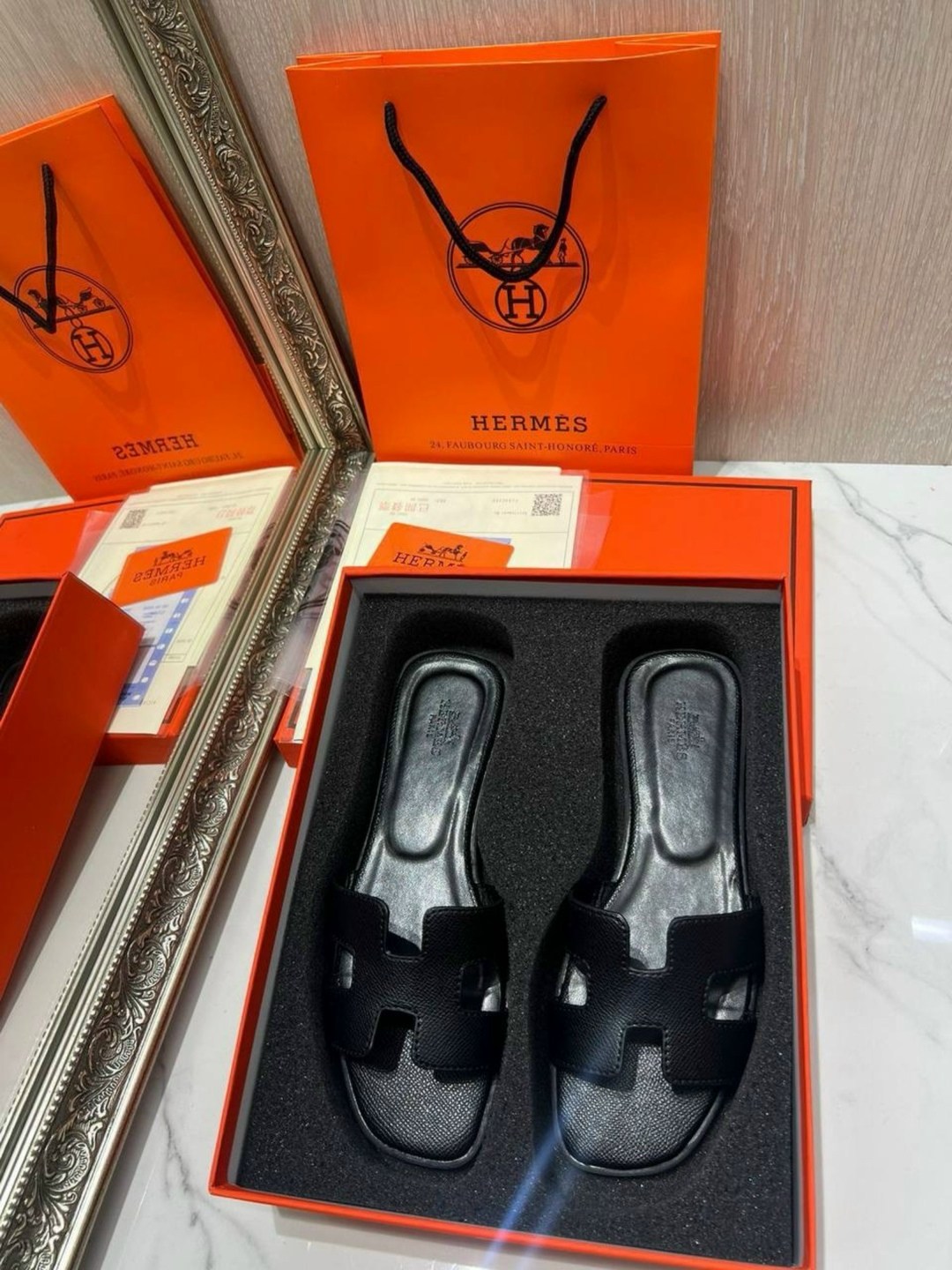 шлепанцы hermes,шлепки hermes женские,hermes тапочки,женские шлепанцы,тапки женские hermes