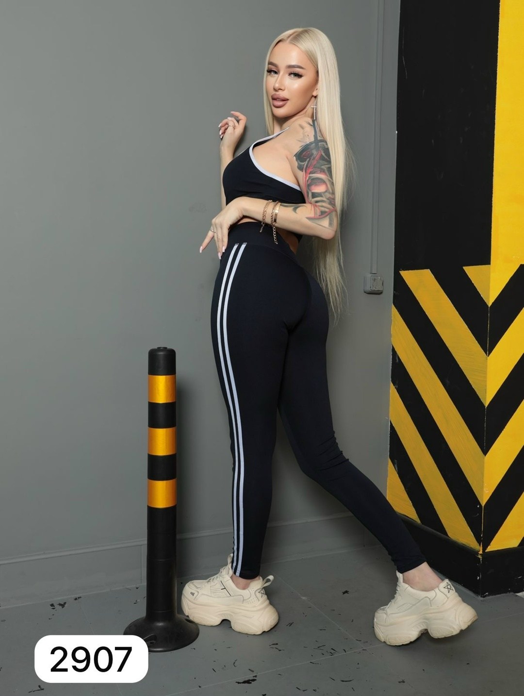 костюм для фитнеса,костюм женский для фитнеса,спортивные костюм,легинсы спортивные,леггинсы спортивные