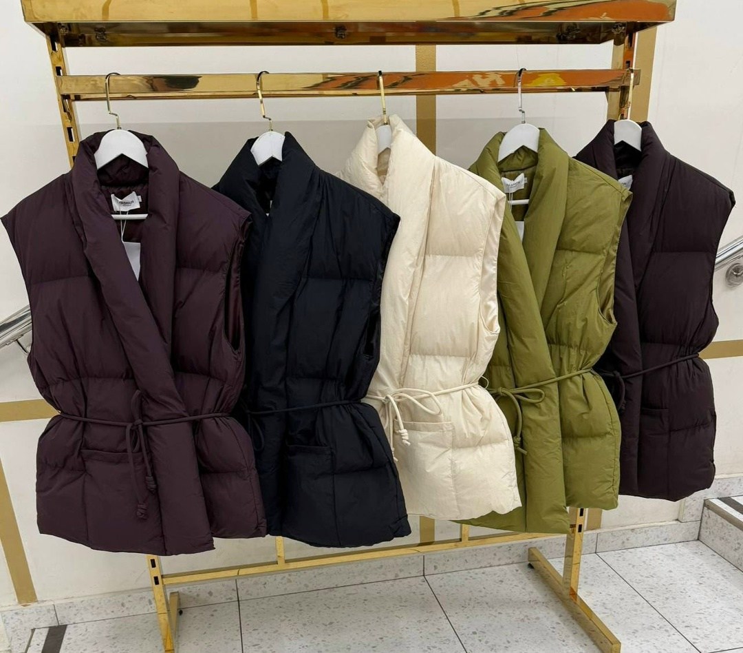 женская жилетка,женский жилет,жилет с поясом,теплый жилет,жилетка с поясом