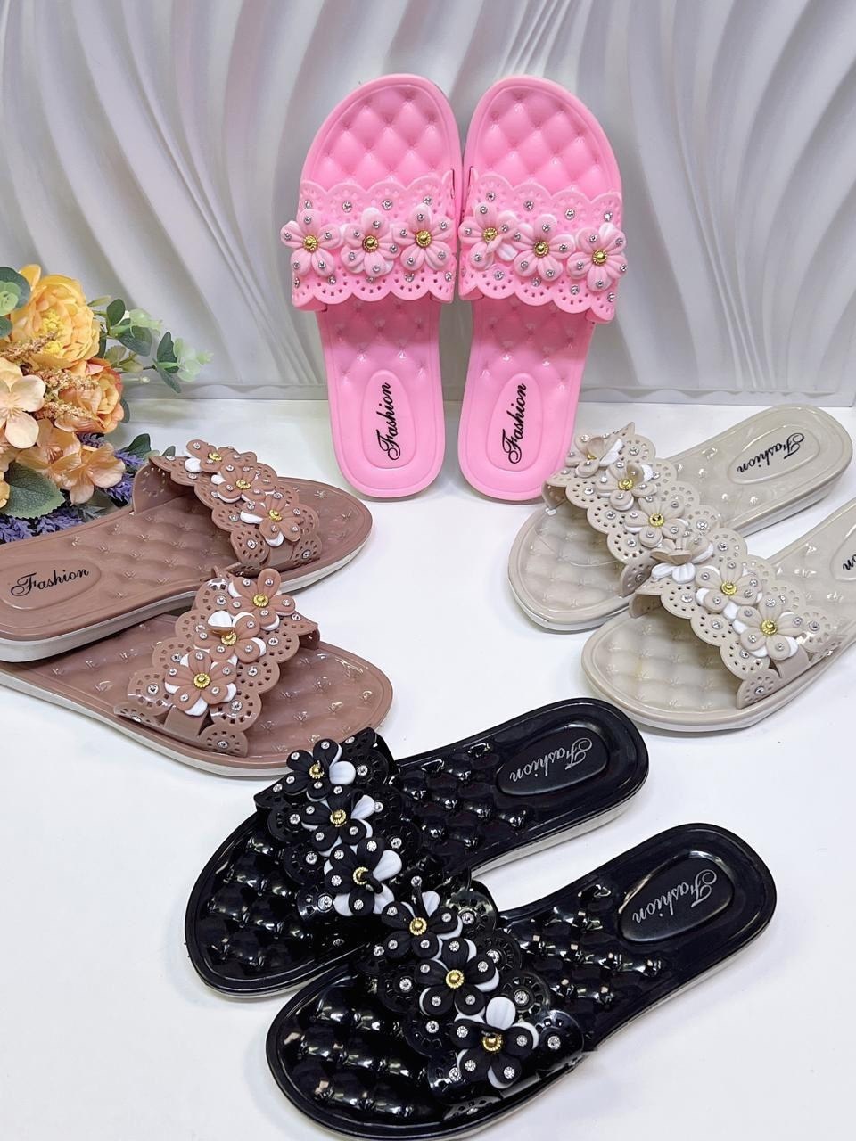 сланцы женские,шлепанцы женские,,шлепки женские,тапочки модные