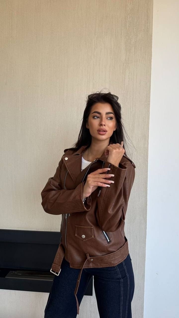 кожаная куртка косуха женская,кожаная куртка косуха,косуха куртка кожаная оверсайз chauzi,кожаная куртка,косуха коричневая женская оверсайз