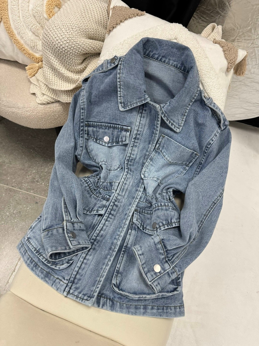 джинсовая куртка,женская джинсовая куртка,джинсовый костюм,модные джинсы,джинсовые брюки карго