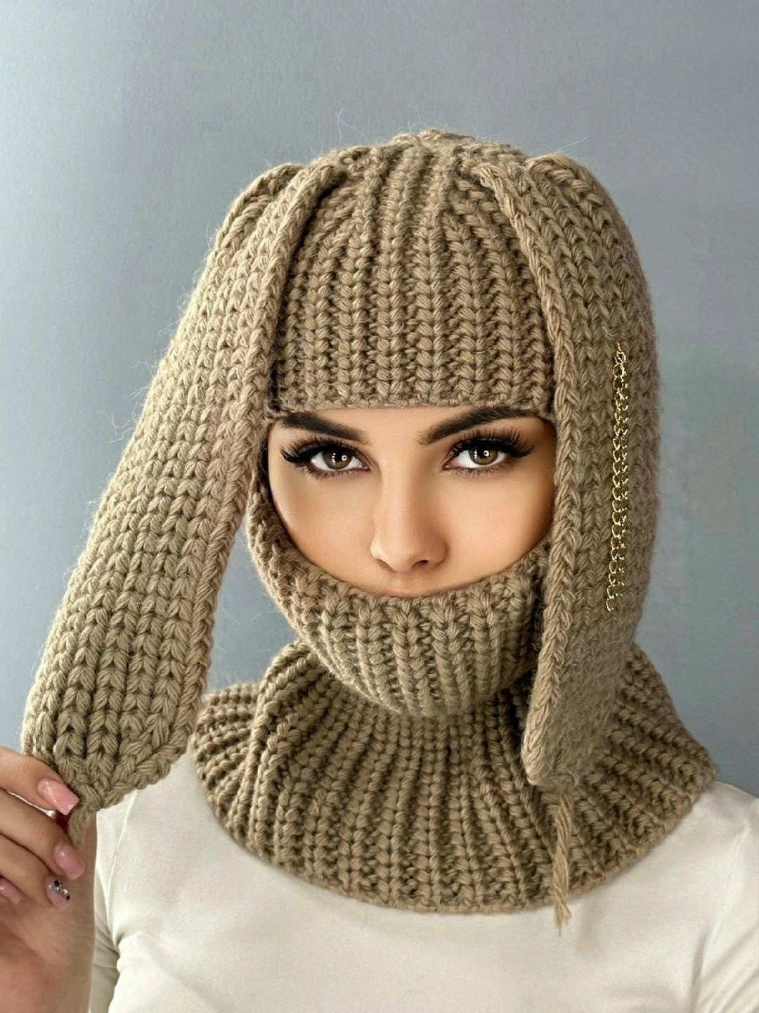 балаклава зайка вязаная,балаклава женская с ушками зайки вязаная,балаклава зайка,вязаная балаклава,балаклава с ушками зайца вязаная