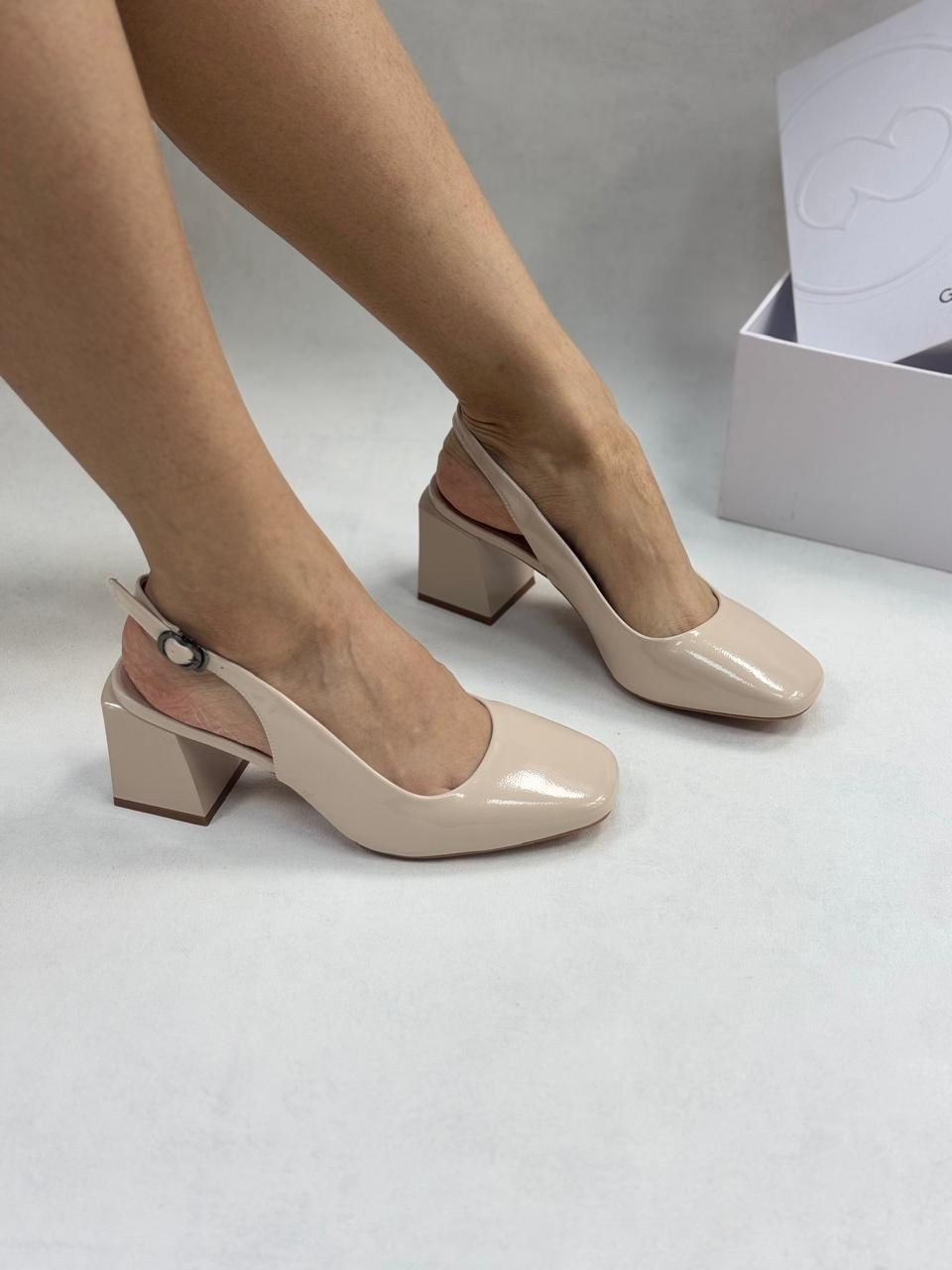 ,туфли женские,босоножки лаковые,женская ,женские босоножки