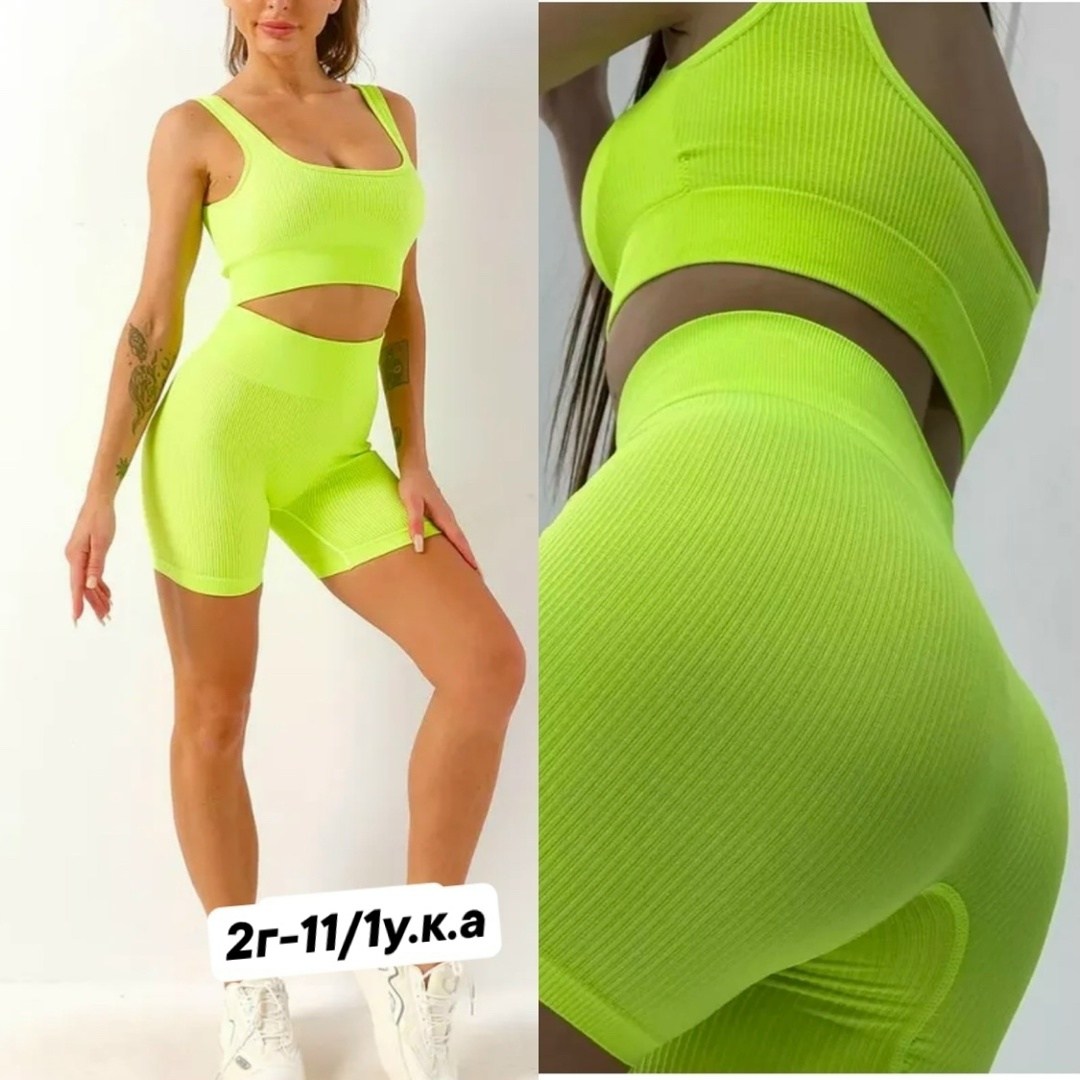 cпортивный костюм для фитнеса,костюм для спорта,спортивные костюм,костюм для фитнеса,спортивный комплект топ и велосипедки