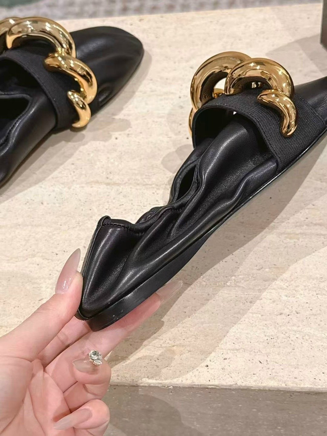 ,туфли дизайнерские,модная женская ,туфли женские,туфли с пряжкой