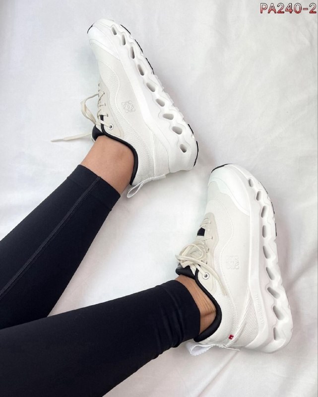 кроссовки on loewe x wmns cloudtilt 2 розовый,кроссовки x loewe cloudtilt 2 pink white on running,кроссовки,женские кроссовки,беговые кроссовки cloudtilt 2 loewe sand white женские